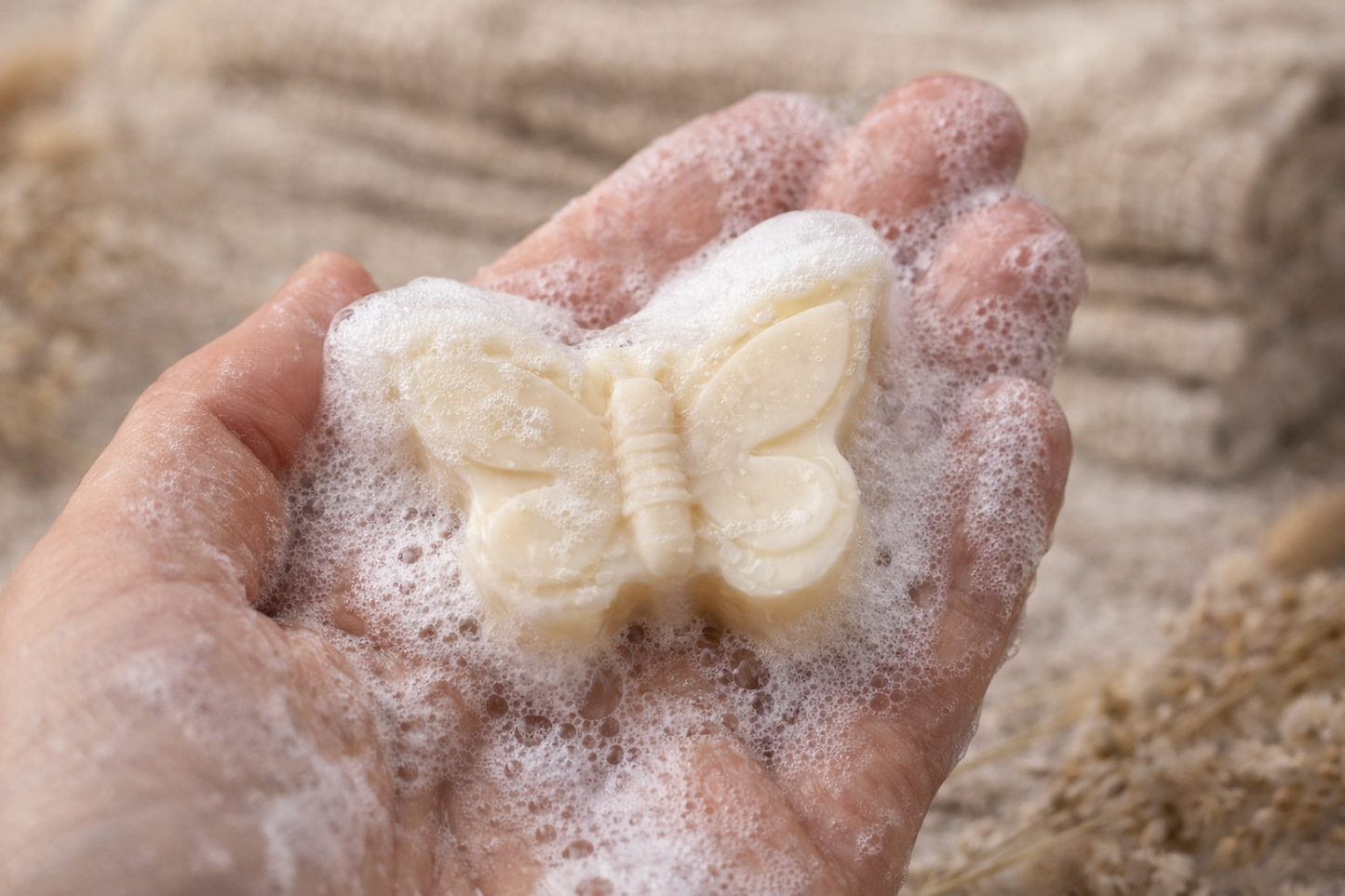 Coffret 3 Savons de Soie Papillons – Magnanerie des Cévennes